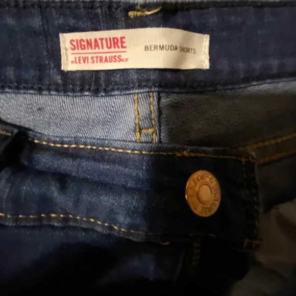 Levi Bermuda Jean shorts - Picture 3 of 6